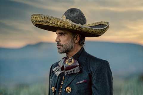 Alejandro Fernández Adds 11th No. 1 on Regional Mexican Airplay With Vicente Fernández..