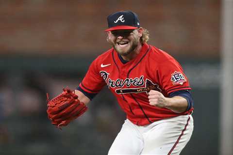 Mets sign reliever A.J. Minter for $22 million with Pete Alonso on the way out