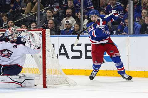 Mika Zibanejad ‘energy’ display impresses Rangers’ Peter Laviolette