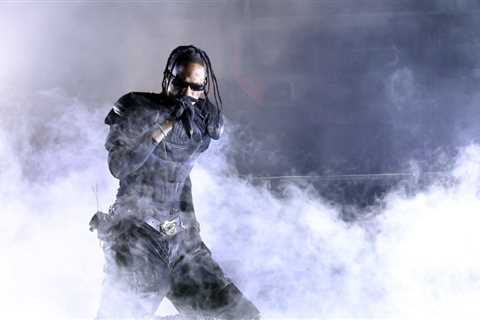 Travis Scott Debuts ‘4×4’ Live, Merch Proceeds to Support Wildfire Response