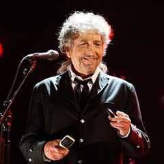 Bob Dylan Announces Expanded 2025 Tour Dates