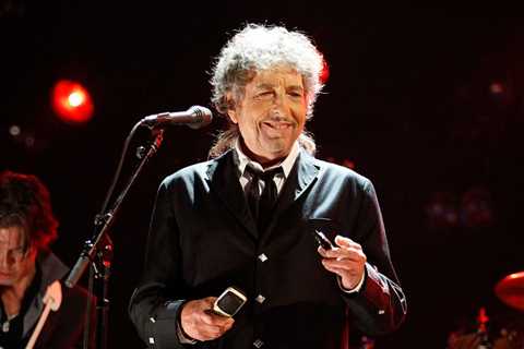 Bob Dylan Announces Expanded 2025 Tour Dates