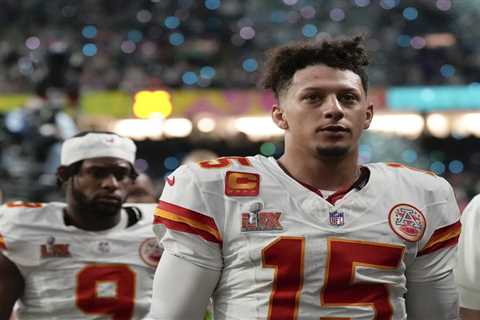 The ‘burden’ and ‘terror’ that comes with coaching Patrick Mahomes