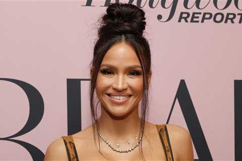 Pregnant with Her Third Child: Cassie’s Exciting News (PHOTOS)