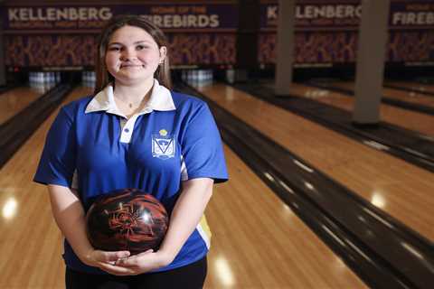 Kellenberg Memorial’s top bowler Kerri Callahan chases down elusive four-peat title