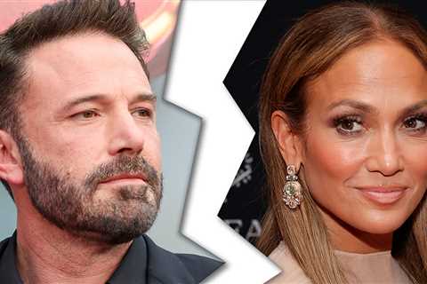 Ben Affleck and Jennifer Lopez Now Officially Divorced