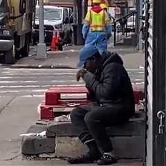 NYC Officials Seek to Help Man Caught on Camera Eating Dead Rat