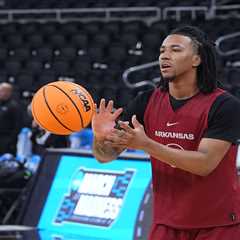 Boogie Fland yearning to help Arkansas’ March Madness effort