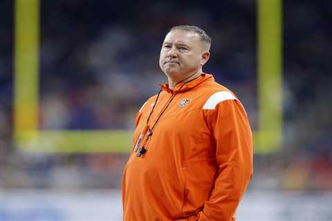 Bowling Green’s Scot Loeffler jumps ship to join Eagles as quarterbacks coach in stunner