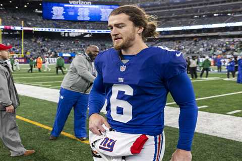 Giants re-sign punter Jamie Gillan on three-year, $10 million contract