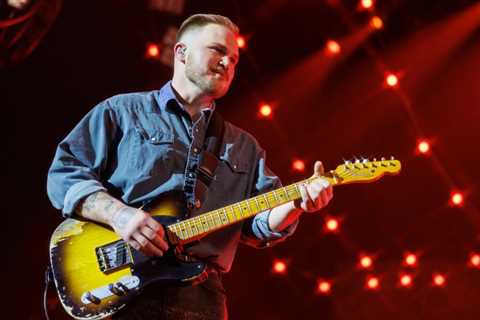 Why Many Top Artists Are Ditching Music Festivals in Favor of Stadium Concerts