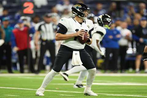 Mac Jones signs two-year, $7 million contract with 49ers to take Brock Purdy backup role