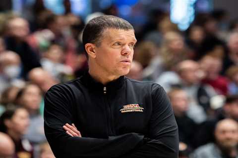 Iona shockingly fires head coach Tobin Anderson with eyes on NBA assistant