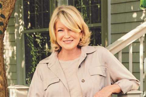 Martha Stewart Shares Tips From Her New ‘Gardening Handbook’ With Celebratory Livestream