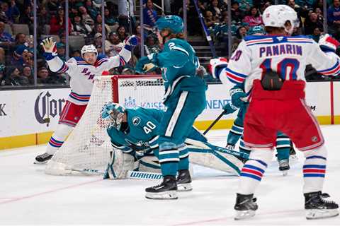 Rangers throttle Sharks to gain sole possession of final wild card spot
