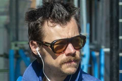 Harry Styles Rocks a Seventies-Style 'Stache During London Outing