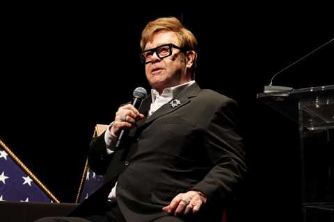 Elton John Shares ‘Distressing’ Update on His Deteriorating Eyesight: ‘Very Stressful Time’