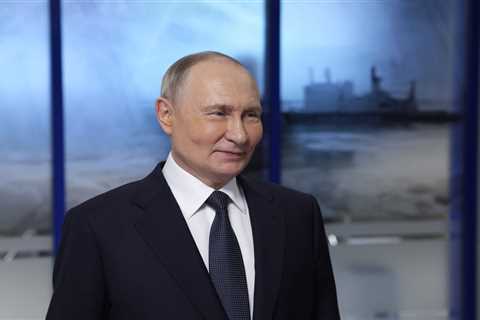 Vladimir Putin congratulates Alex Ovechkin for breaking Wayne Gretzky’s NHL goals record