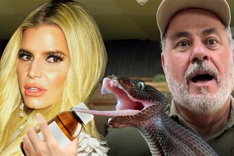 Jessica Simpson's Snake Semen Concoction Is Likely Bogus, Expert Says