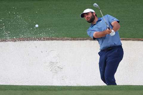 Scottie Scheffler sits under a tree at the 18th hole of the Masters — and everyone had jokes
