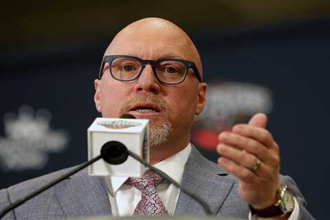 Pelicans fire top executive David Griffin after another lost season