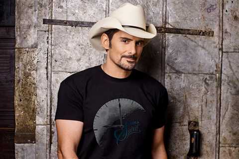 Brad Paisley to Headline NFL Draft Concert Series
