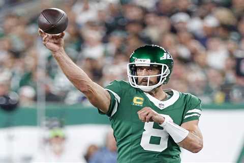 Steelers haven’t heard any updates from Aaron Rodgers as his free agency drags on