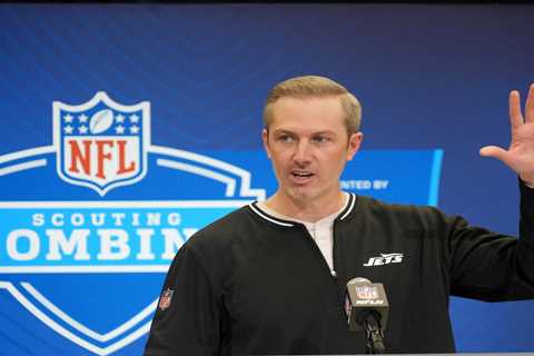2025 NFL Draft odds, predictions: Why the Jets will address the offensive line again