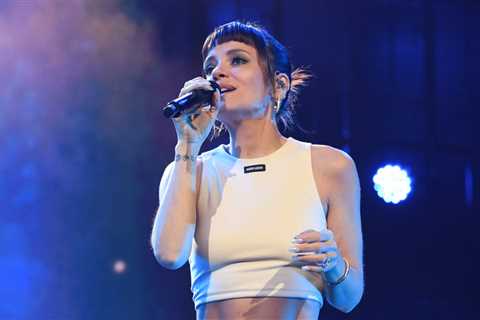 Lily Allen Apologizes to Katy Perry for ‘Mean’ Space Flight Comments: ‘It Was My Own..