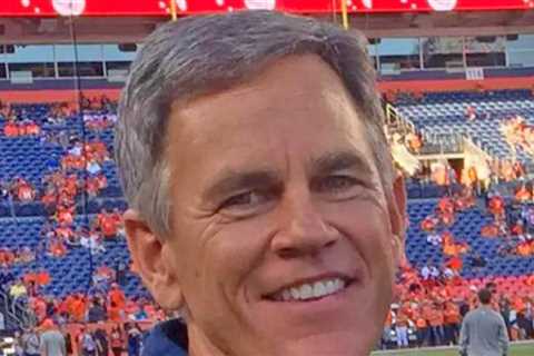 Jeff Sperbeck, John Elway's Agent & Friend, Dead At 62 After Golf Cart Accident