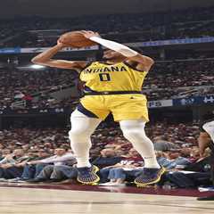 Tyrese Haliburton, Pacers stun Cavaliers with late run to steal Game 1 win
