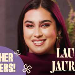 Lauren Jauregui Gives Flowers to Hayley Williams of Paramore | Women In Music 2025