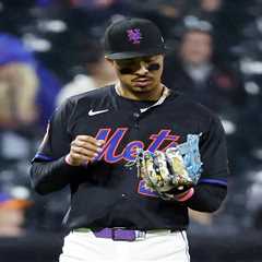 Mark Vientos’ holey mitt nearly proves costly for Mets