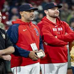 Alex Cora backs Liam Hendriks after Red Sox pitcher, wife grapple with fan death threats