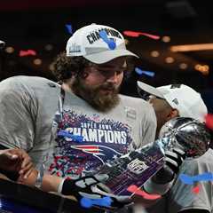 Longtime Patriots center David Andrews retiring from NFL after ‘shocking’ release