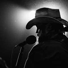 Here’s Chris Stapleton’s Hattie B’s Hot Chicken Order