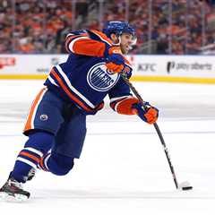 The Connor McDavid free agency question that hangs over the Oilers’ Stanley Cup run