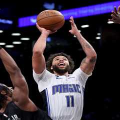 Former NBA Rookie of the Year Michael Carter-Williams wins heavyweight boxing debut