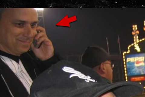 Pope Leo XIV Cheered On White Sox At 2005 World Series, Unearthed Photo Shows