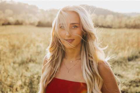 How Risquè! Ashley Cooke on Dropping ‘the f word’ in a Country Song