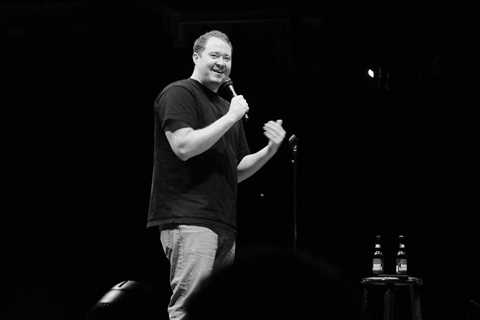 Shane Gillis Extends Tour to 11 New Cities