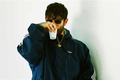 ‘Friend of Mine’ Co-Producer Jon Bellion: Rihanna’s New Single Resulted From ‘A Bunch of People..
