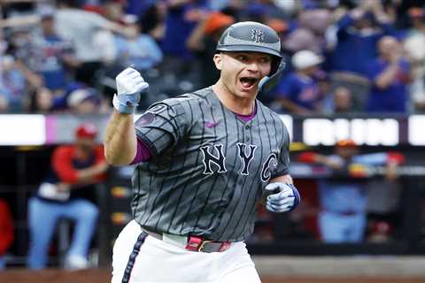 Ex-high school teammates Kyle Tucker and Pete Alonso on different paths to MLB paydays