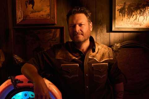 Blake Shelton’s ‘For Recreational Use Only’ Album Arrives in Top 10 on Billboard Charts