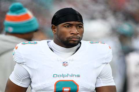 Dolphins, Steelers in Jonnu Smith trade talks after contract request
