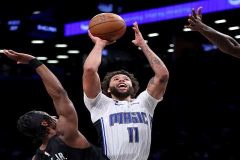 Former NBA Rookie of the Year Michael Carter-Williams wins heavyweight boxing debut