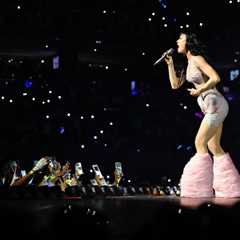 Man Arrested Following Stage Invasion at Katy Perry’s Sydney Show