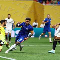 Chelsea dominates LAFC in physical Club World Cup-opening win