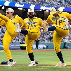 You can watch the Savannah Bananas entertain for free tonight—Here’s how