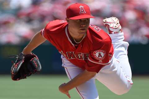 Reds pitcher Wade Miley accused in court documents of being drug supplier for late Tyler Skaggs